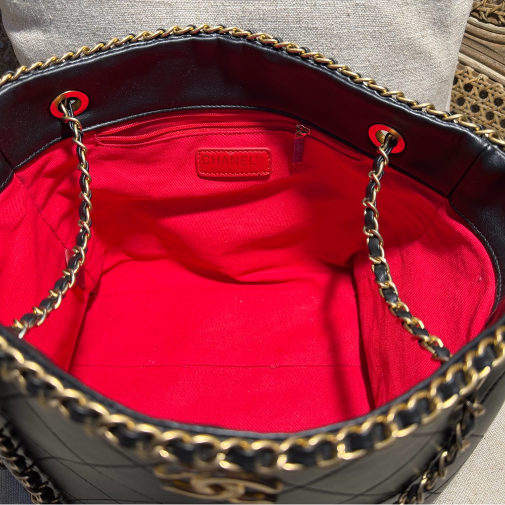 Structured Black Shoulder Bag / tote - Picture 3 of 5